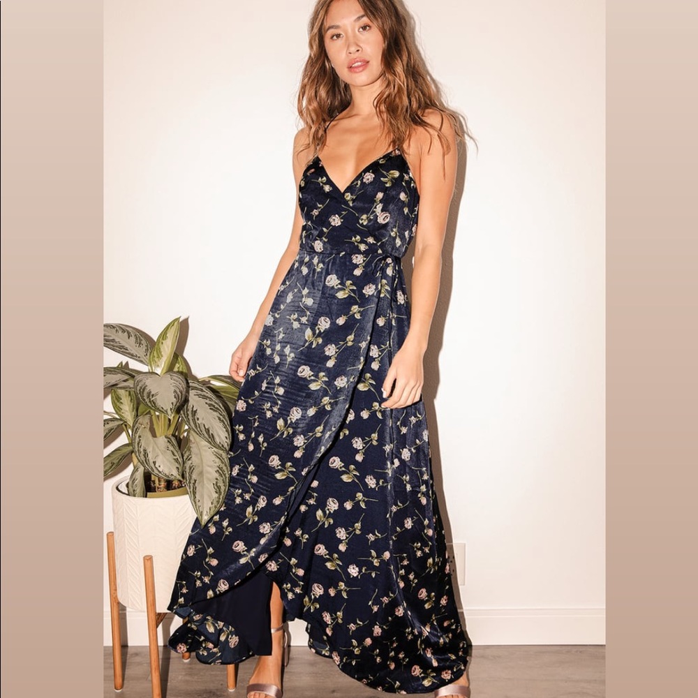 Lulu's Navy Floral Maxi Dress